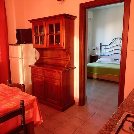 Acacia Aparthotel 2*