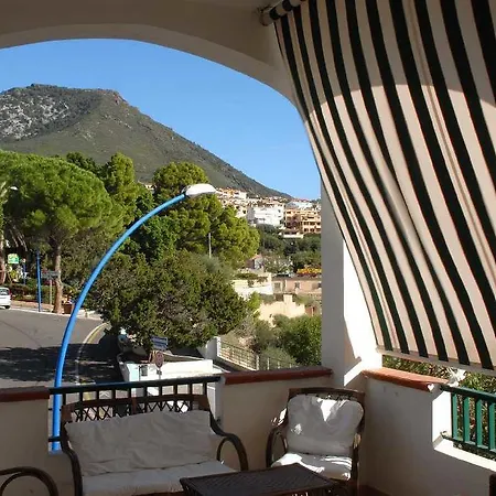 Апарт-отель Acacia