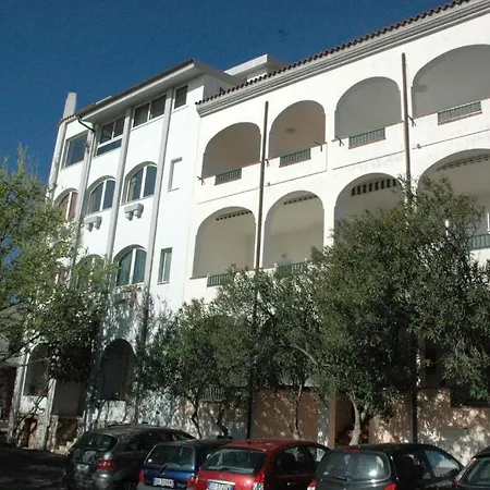 Hotel apartamentowy Acacia 3*